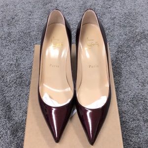 Women’s Christian Louboutin Décolleté 554 burgundy patent leather heels